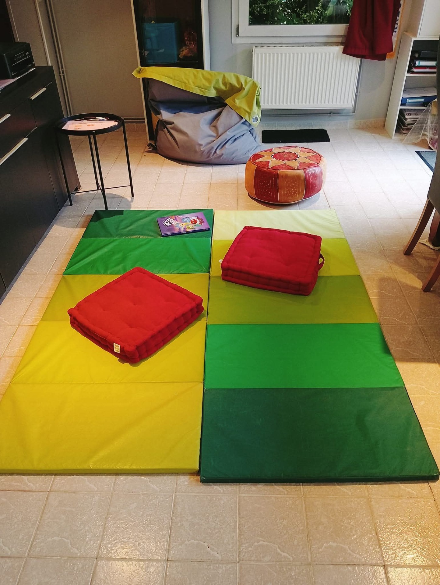 Comprendre les émotions est un premier grand pas pour les enfants. Empathie + Confiance en soi